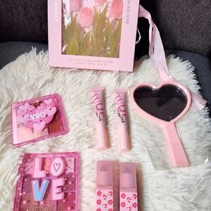 Kevin & Coco Eye Shadow, Lipstick, Lipgloss Set